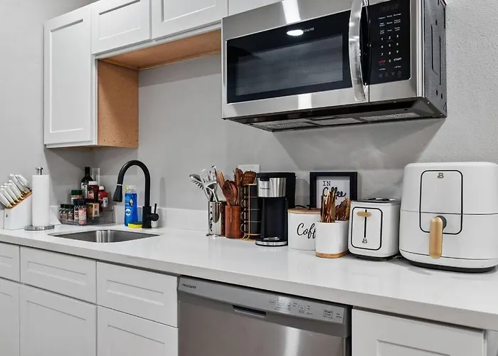 Apartment 12 Minutes From Downtown - 1 Bedroom #b Phoenix
